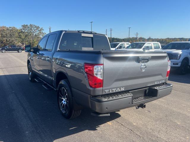 2021 Nissan TITAN Crew Cab SV 4x4 2021 Nissan TITAN Crew Cab SV 4x4