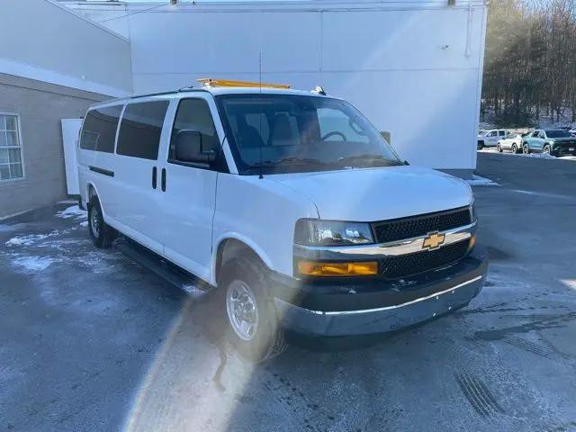 2025 Chevrolet Express Cargo Van RWD 3500 Extended Wheelbase WT