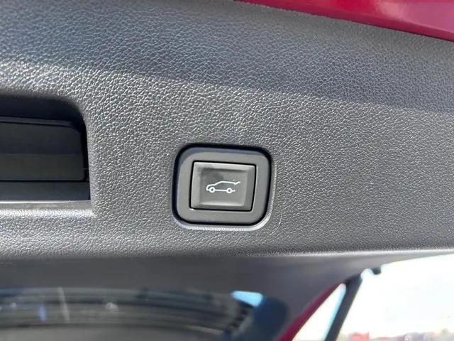 2026 GMC Acadia Elevation FWD