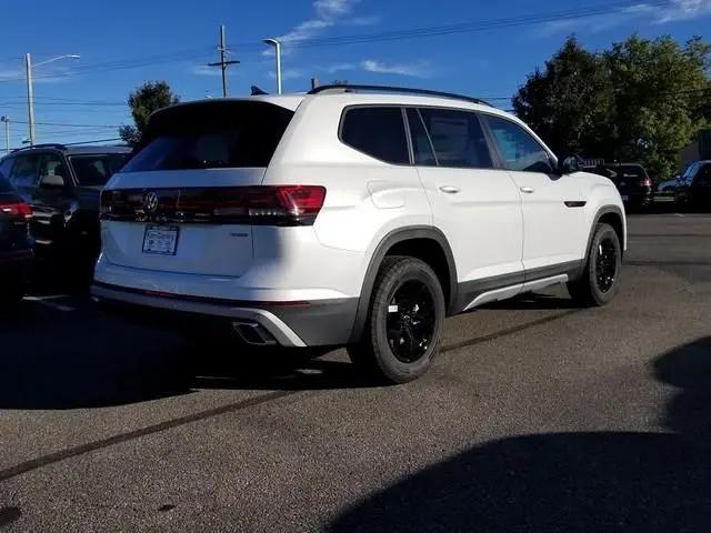 2026 Volkswagen Atlas Peak Edition