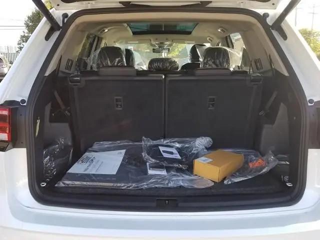 2026 Volkswagen Atlas Peak Edition
