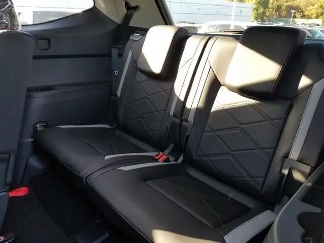 2026 Volkswagen Atlas Peak Edition