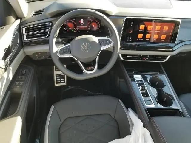 2026 Volkswagen Atlas Peak Edition