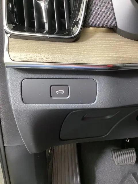 2026 Volvo XC90 Plus, B6 AWD Gas (mild hybrid), Gasoline, Bright, 7 Seats