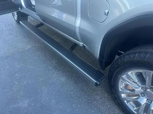 2022 GMC Sierra 1500 4WD Crew Cab Short Box Denali