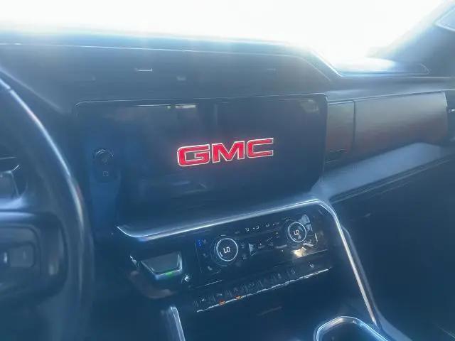 2022 GMC Sierra 1500 4WD Crew Cab Short Box Denali