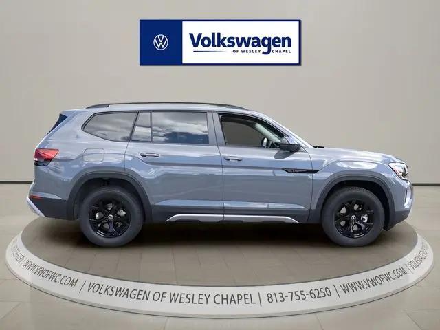 2026 Volkswagen Atlas Peak Edition