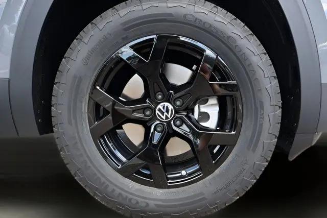 2026 Volkswagen Atlas Peak Edition