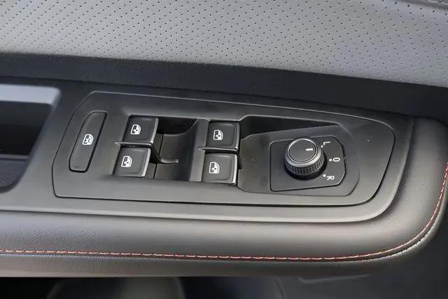 2026 Volkswagen Atlas Peak Edition