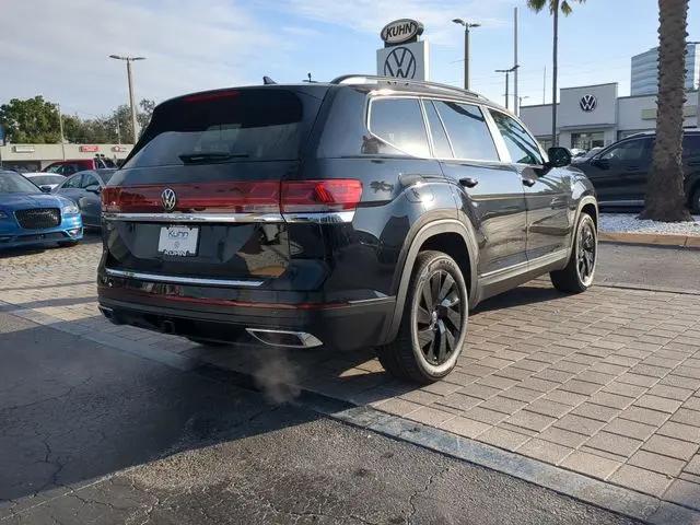 2026 Volkswagen Atlas SE with Technology
