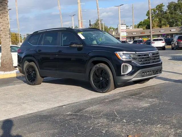 2026 Volkswagen Atlas SE with Technology