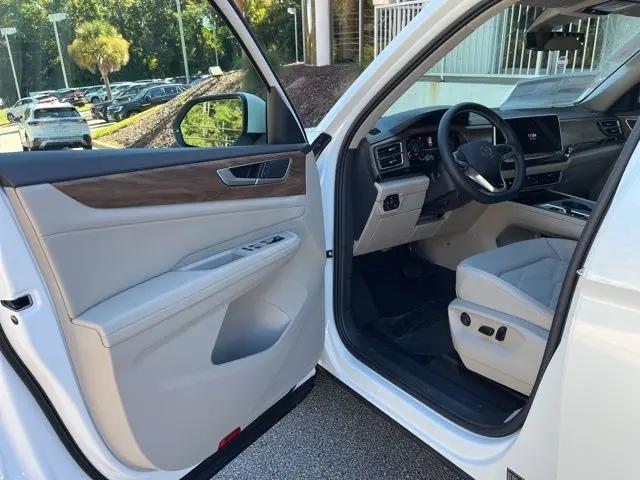 2026 Volkswagen Atlas SE