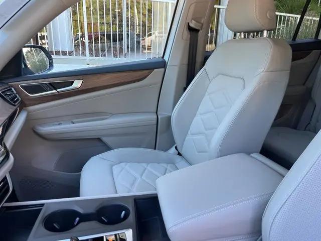2026 Volkswagen Atlas SE