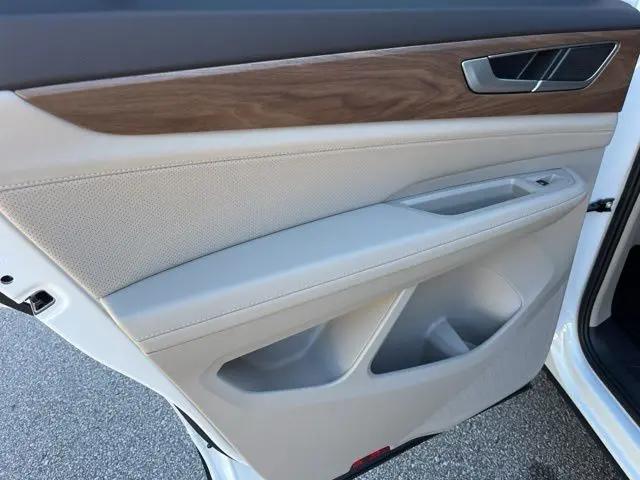2026 Volkswagen Atlas SE