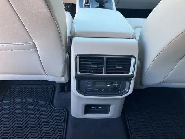 2026 Volkswagen Atlas SE