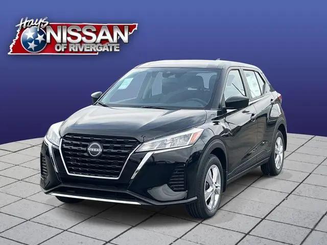 2025 Nissan Kicks S