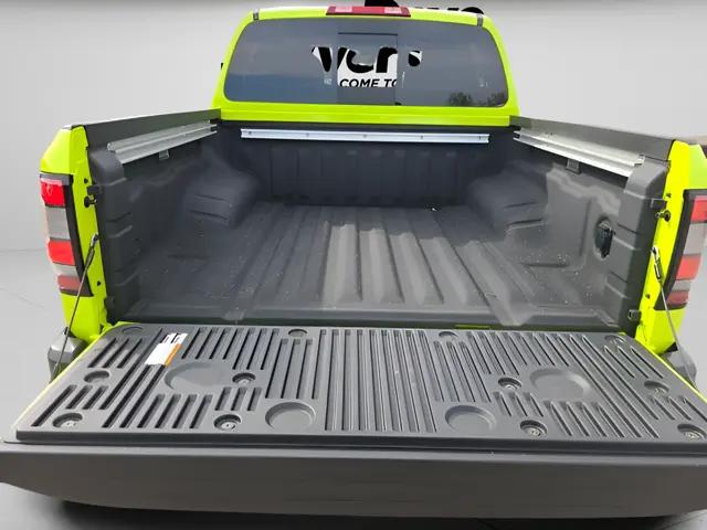 2026 Nissan Frontier Crew Cab PRO-4X 4x4