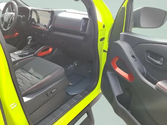 2026 Nissan Frontier Crew Cab PRO-4X 4x4