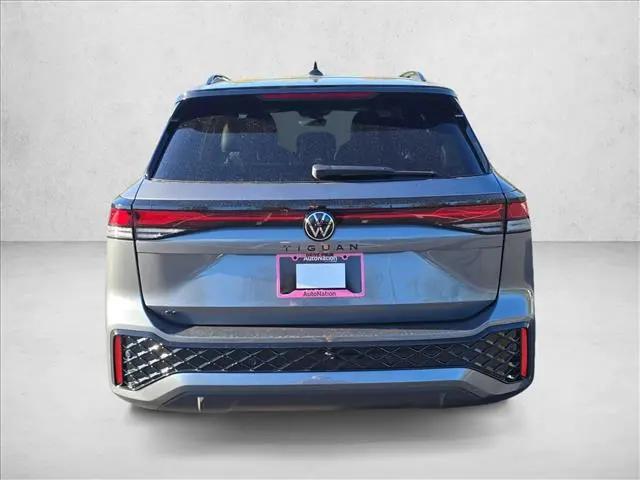 2026 Volkswagen Tiguan SE R-Line Black