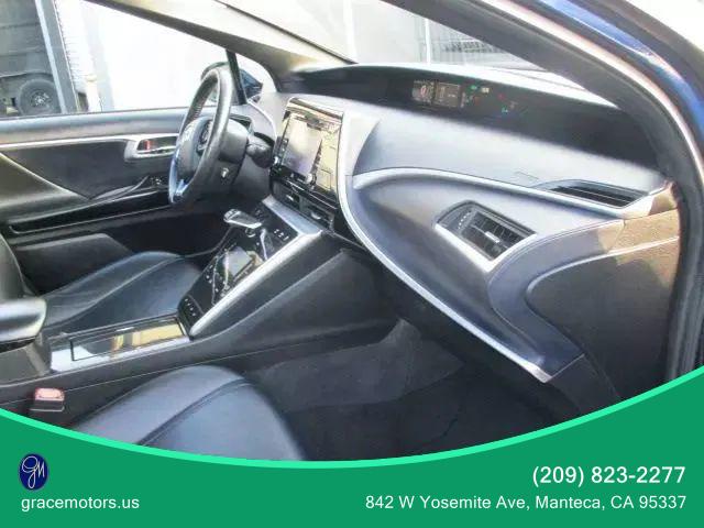 2018 Toyota Mirai Base