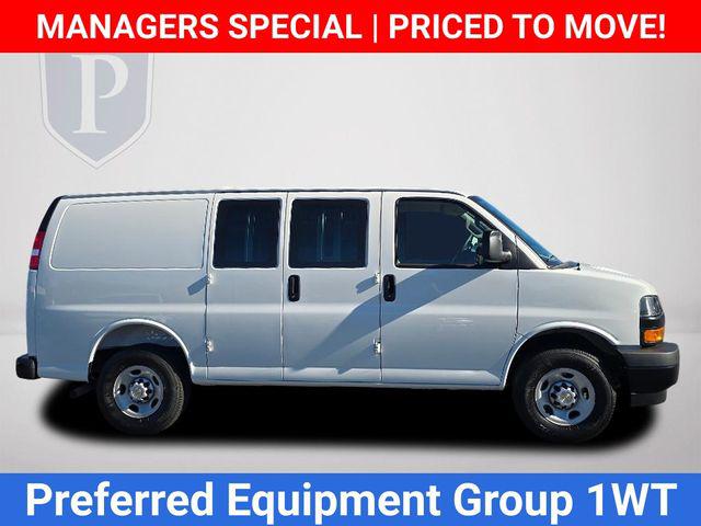 2025 Chevrolet Express Cargo Van RWD 2500 Regular Wheelbase WT