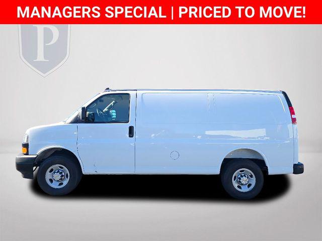 2025 Chevrolet Express Cargo Van RWD 2500 Regular Wheelbase WT