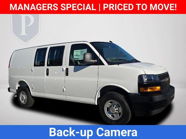 2025 Chevrolet Express Cargo Van RWD 2500 Regular Wheelbase WT