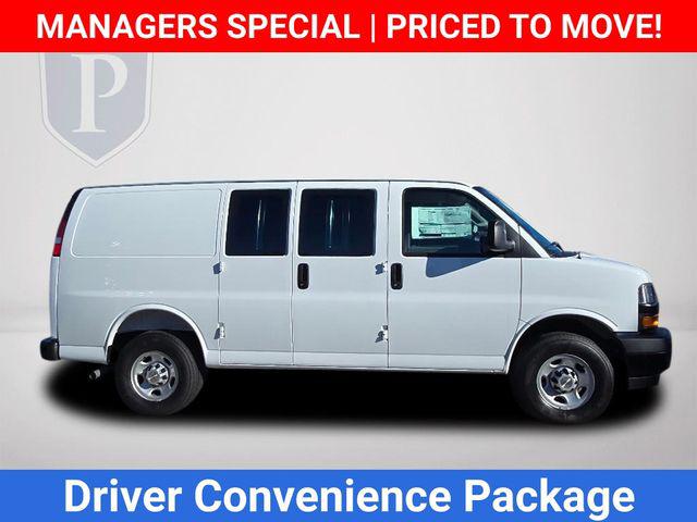 2025 Chevrolet Express Cargo Van RWD 2500 Regular Wheelbase WT