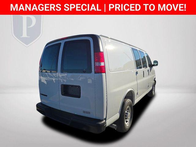 2025 Chevrolet Express Cargo Van RWD 2500 Regular Wheelbase WT