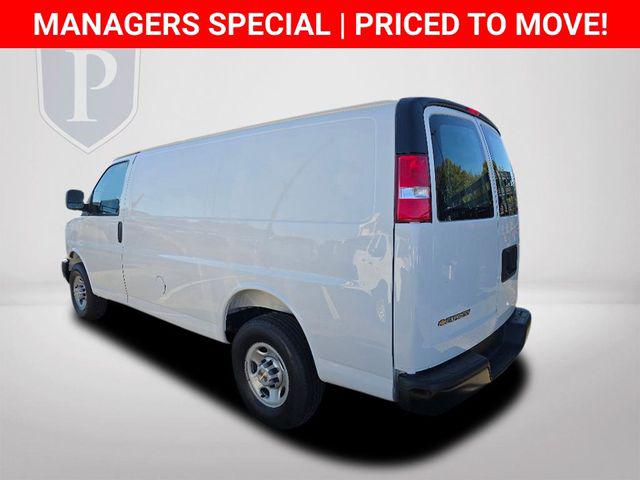 2025 Chevrolet Express Cargo Van RWD 2500 Regular Wheelbase WT
