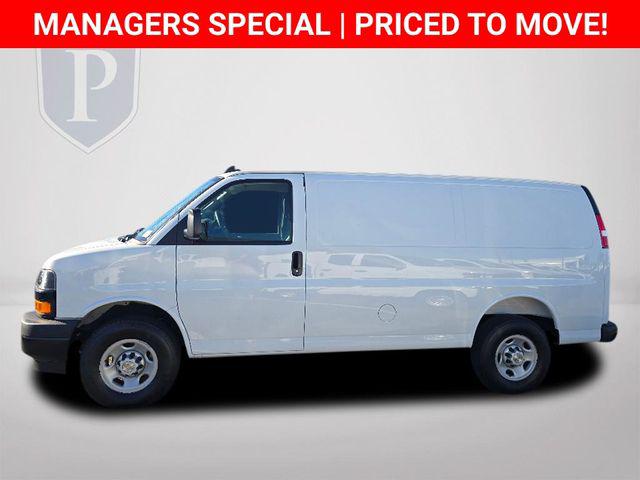 2025 Chevrolet Express Cargo Van RWD 2500 Regular Wheelbase WT