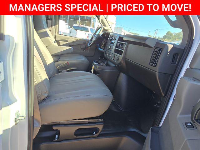 2025 Chevrolet Express Cargo Van RWD 2500 Regular Wheelbase WT