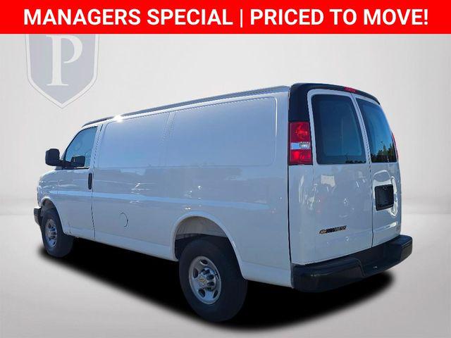 2025 Chevrolet Express Cargo Van RWD 2500 Regular Wheelbase WT