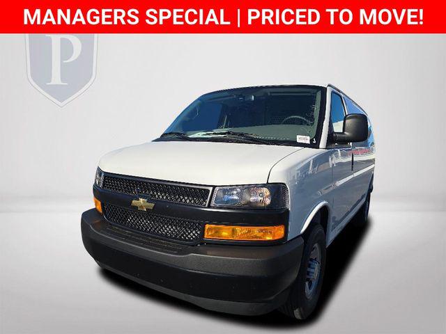 2025 Chevrolet Express Cargo Van RWD 2500 Regular Wheelbase WT