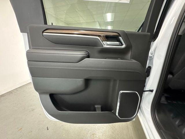 2026 Chevrolet Silverado 3500HD Crew Cab, Long Bed, LT Dual Rear Wheel, RWD