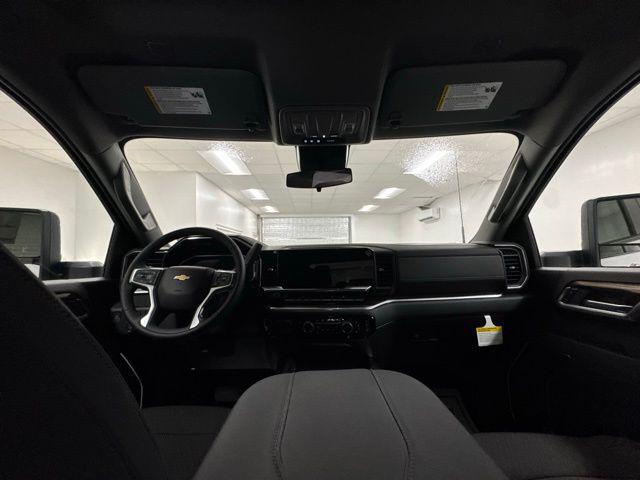 2026 Chevrolet Silverado 3500HD Crew Cab, Long Bed, LT Dual Rear Wheel, RWD