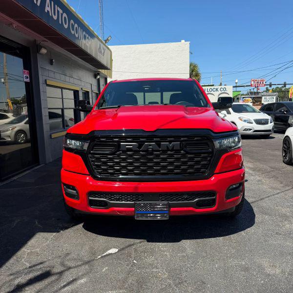 2025 Ram 1500 Big Horn Crew Cab 4x4 5'7" Box