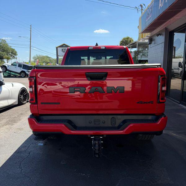 2025 Ram 1500 Big Horn Crew Cab 4x4 5'7" Box