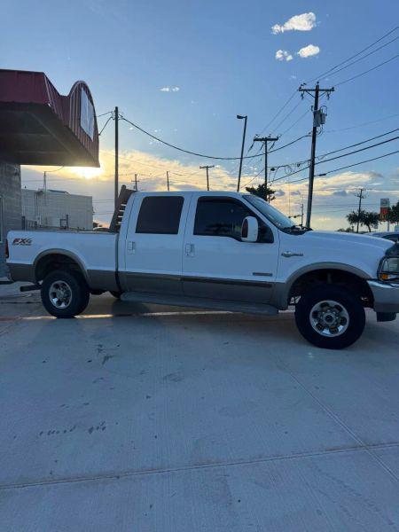 2004 Ford F-250 Lariat