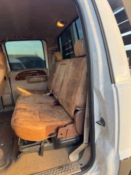 2004 Ford F-250 Lariat
