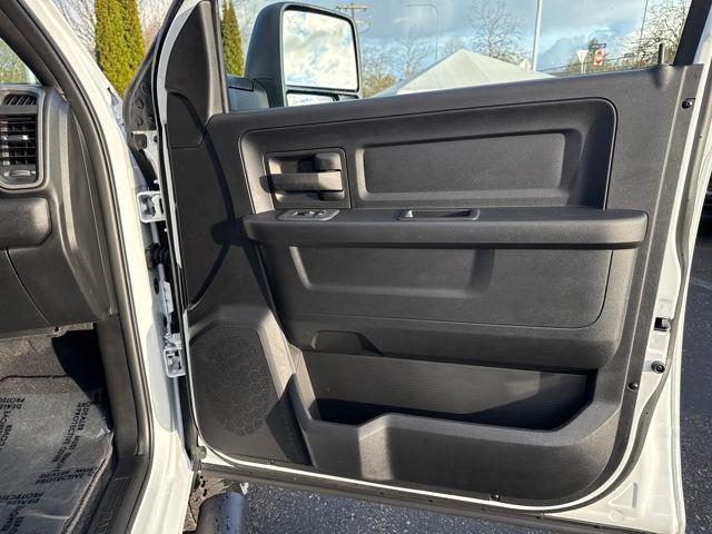 2026 Ram 2500 Black Express Crew Cab 4x4 64 Box