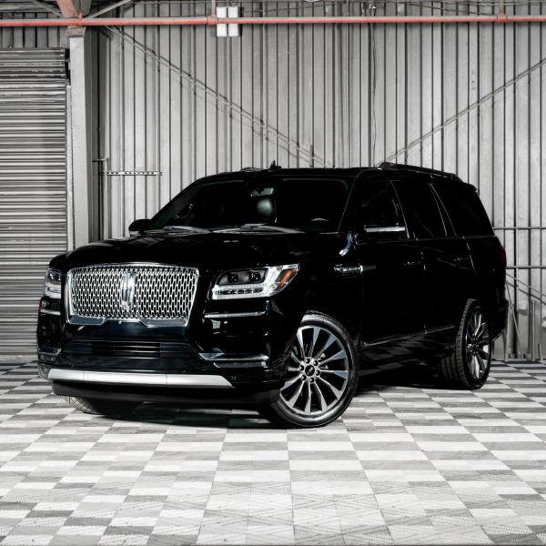 2018 Lincoln Navigator Select