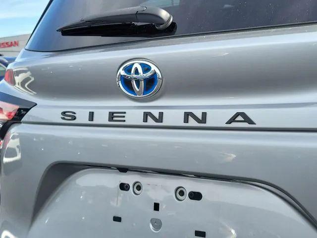 2022 Toyota Sienna XLE