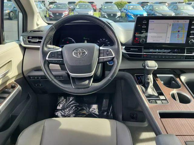 2022 Toyota Sienna XLE