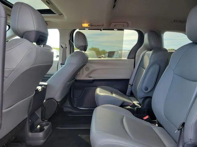 2022 Toyota Sienna XLE