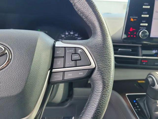 2022 Toyota Sienna XLE