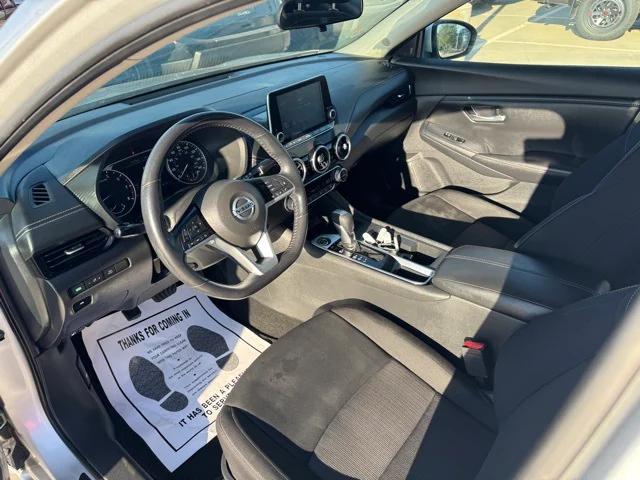 2021 Nissan Sentra SV Xtronic CVT 2021 Nissan Sentra SV Xtronic CVT