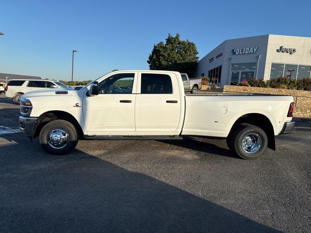 2026 RAM Ram 3500 RAM 3500 TRADESMAN CREW CAB 4X4 8 BOX 2026 RAM Ram 3500 RAM 3500 TRADESMAN CREW CAB 4X4 8 BOX