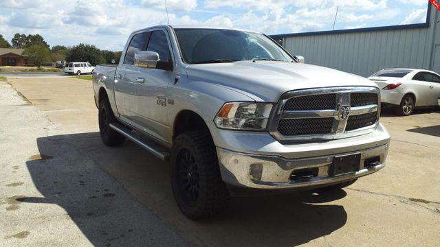 2017 RAM 1500 Lone Star Silver Crew Cab 4x2 57 Box 2017 RAM 1500 Lone Star Silver Crew Cab 4x2 57 Box