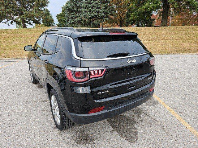 2022 Jeep Compass Latitude Lux 4x4 2022 Jeep Compass Latitude Lux 4x4